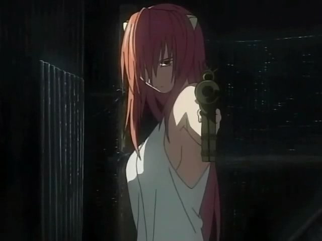 Lucy_with_a_gun