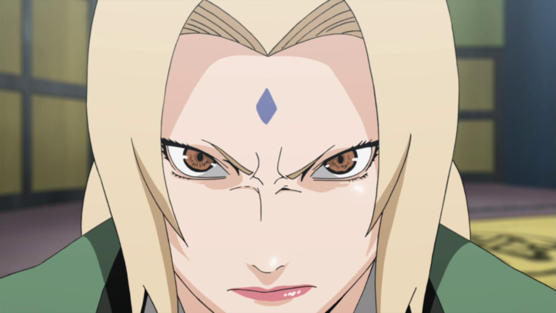 Tsunade_va_al_Campo_de_Batalla